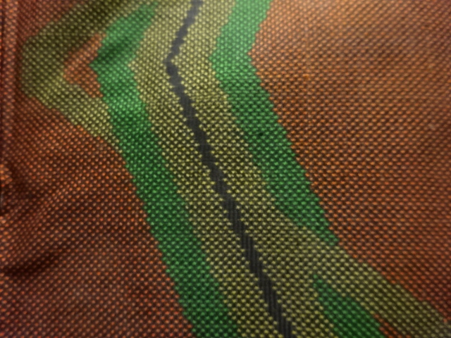 JAPANESE KIMONO / ANTIQUE KIMONO / SILK / DORO OSHIMA TSUMUGI (5 maruki) / WOVEN GEOMETRIC